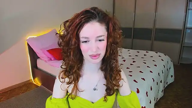 ChristinaConteeree online show from 10, 4, 2026