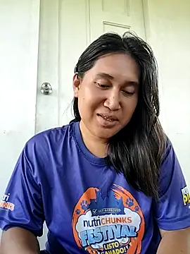 Snapshot of Romantic_Sabrina chatting on 9, 9, 2025 Romantic Sabrina online show from 9, 9, 2025