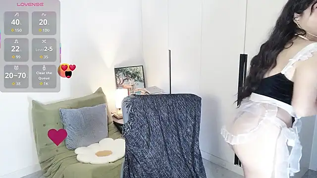 Emmaq996 online show from 5, 10, 2025