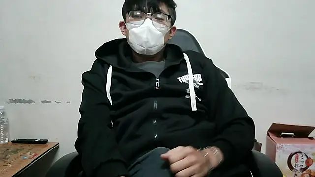 Snapshot of bigbb101011 chatting on 12, 3, 2026 bigbb101011 online show from 12, 3, 2026