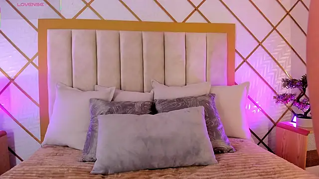 GretaVelvet online show from 27, 11, 2025