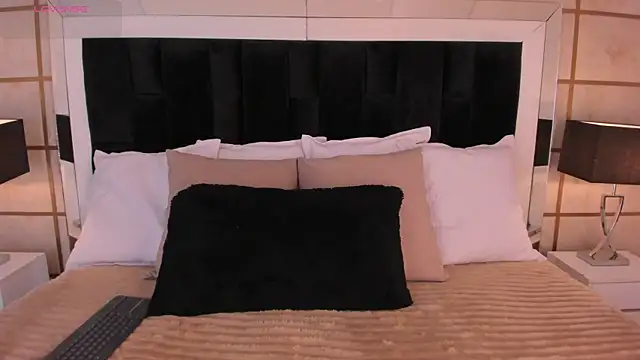 GretaVelvet online show from 18, 12, 2025