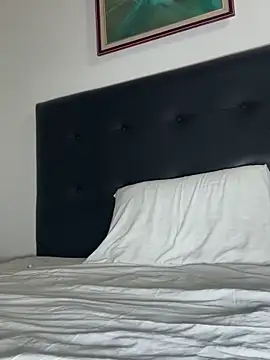 lynn9000 online show from 2, 12, 2025