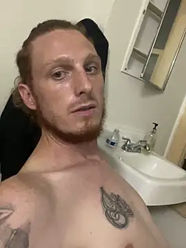 Snapshot of BIGxRED chatting on 18, 9, 2025 BIGxRED online show from 18, 9, 2025