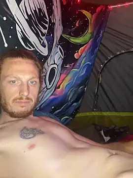 Snapshot of BIGxRED chatting on 5, 11, 2025 BIGxRED online show from 5, 11, 2025