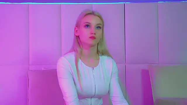 StacyEvances online show from 23, 9, 2025