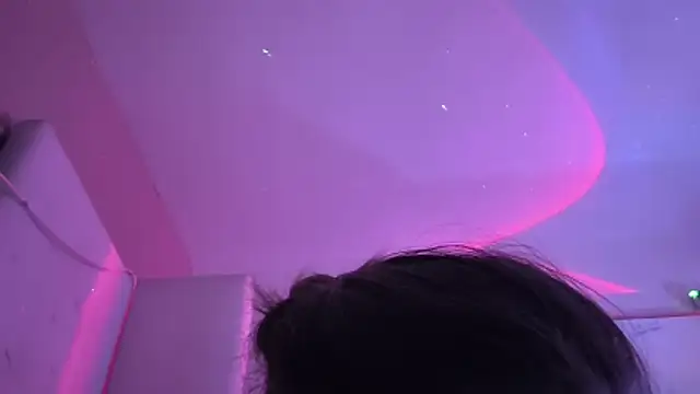 Snapshot of SparklesB1tch chatting on 1, 5, 2026 SparklesB1tch online show from 1, 5, 2026
