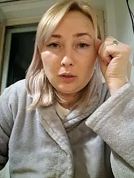 Snapshot of Xseniy chatting on 7, 10, 2025 Xseniy online show from 7, 10, 2025