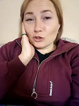 Snapshot of Xseniy chatting on 14, 10, 2025 Xseniy online show from 14, 10, 2025