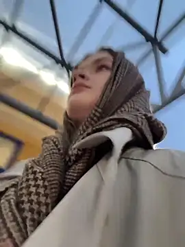 KittyQueeny online show from 3, 11, 2025