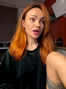 SaraLow online show from 24, 10, 2025