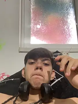 Snapshot of Cos_minn chatting on 4, 12, 2025 Cos minn online show from 4, 12, 2025