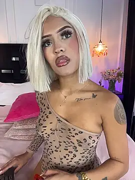 MystiqueXXX online show from 19, 3, 2026