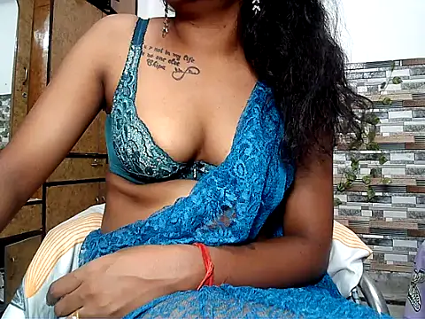 HOT AARVI11 online show from 10, 10, 2025