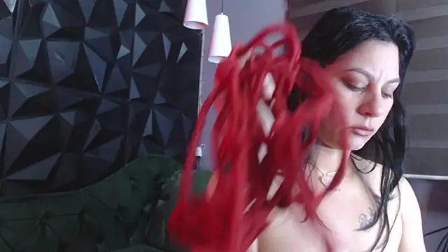 helenasaenz online show from 1, 12, 2025