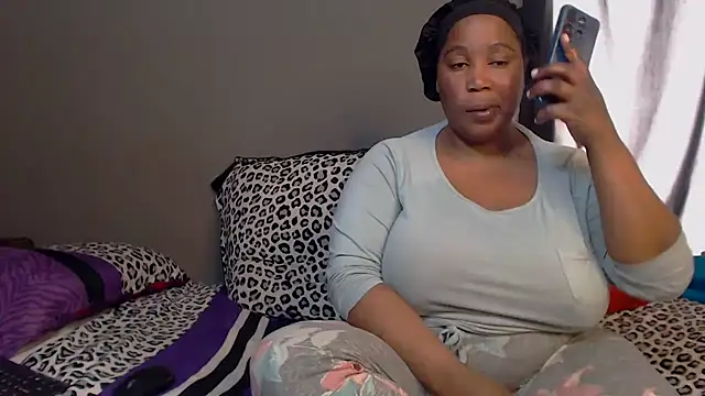 Snapshot of chockclitx5 chatting on 1, 10, 2025 chockclitx5 online show from 1, 10, 2025