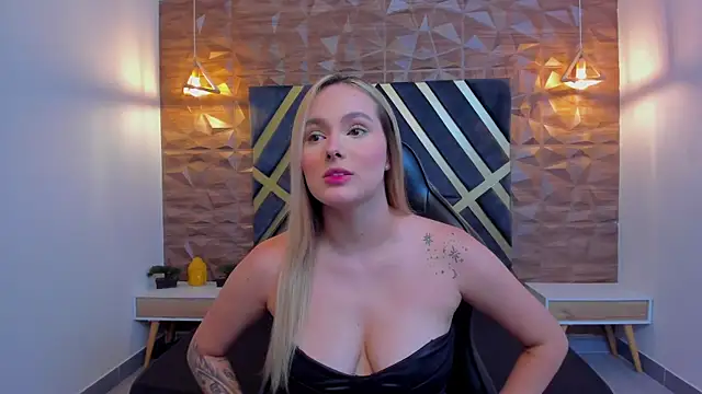 Emmaa white  online show from 10, 1, 2026