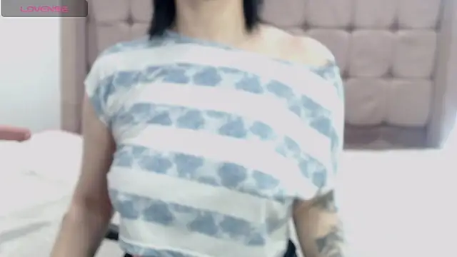 Snapshot of HotAss_Hally chatting on 11, 10, 2025 HotAss Hally online show from 11, 10, 2025