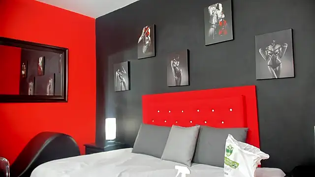 Snapshot of lilyth_adam chatting on 8, 10, 2025 lilyth adam online show from 8, 10, 2025