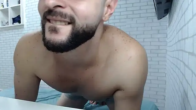 Snapshot of BombeiroHotx chatting on 1, 7, 2026 BombeiroHotx online show from 1, 7, 2026