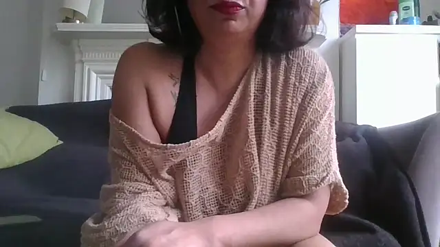 Snapshot of Tara-Kandy chatting on 30, 5, 2026 Tara-Kandy online show from 30, 5, 2026