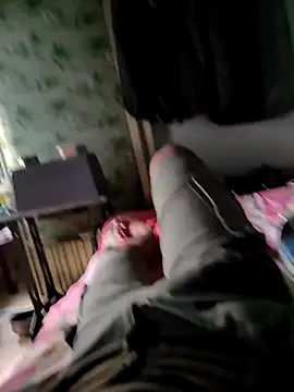 Snapshot of ya_sirwo chatting on 15, 9, 2025 ya sirwo online show from 15, 9, 2025