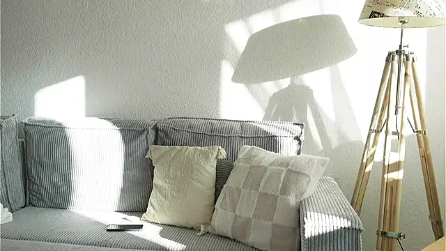 Snapshot of LucyxLou chatting on 1, 12, 2025 LucyxLou online show from 1, 12, 2025