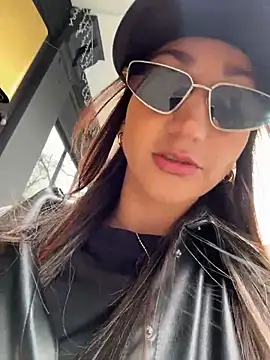 Ninabigtitied online show from 3, 2, 2026