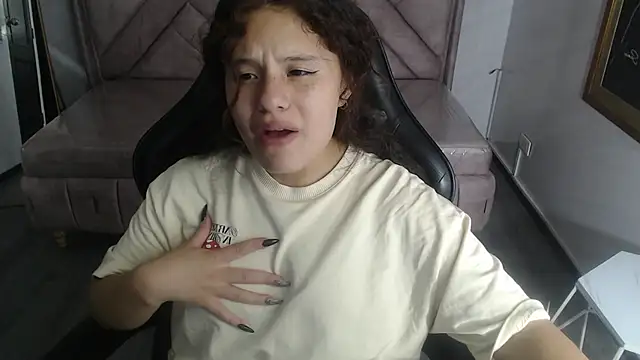 Velvet Moon V online show from 9, 2, 2026