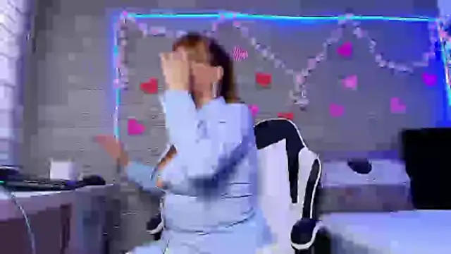 naomi diamond  online show from 3, 12, 2025