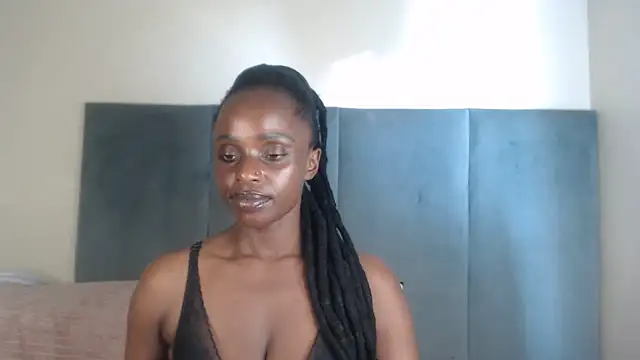 Snapshot of Jah-Queen chatting on 15, 10, 2025 Jah-Queen online show from 15, 10, 2025