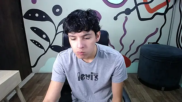 Snapshot of Luca_vega chatting on 2, 10, 2025 Luca vega online show from 2, 10, 2025