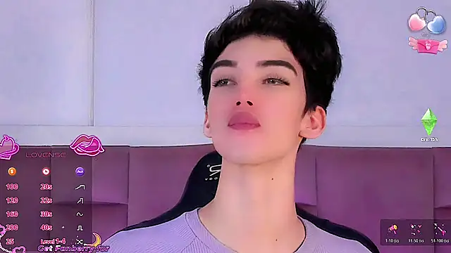 Baby FenixTS online show from 21, 11, 2025