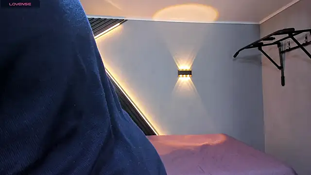 Horny nick18 online show from 18, 4, 2026