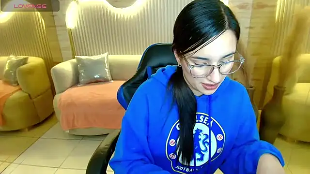 scarlettvixen r online show from 24, 11, 2025