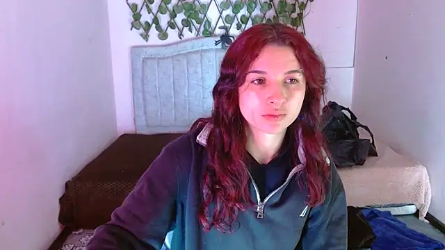 Snapshot of katalinathxandbritney1 chatting on 17, 12, 2025 katalinathxandbritney1 online show from 17, 12, 2025