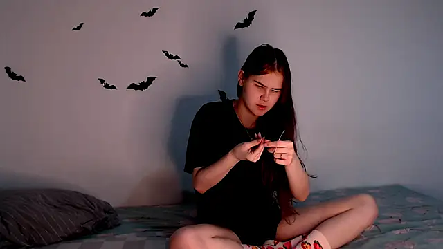 litle owl online show from 23, 10, 2025