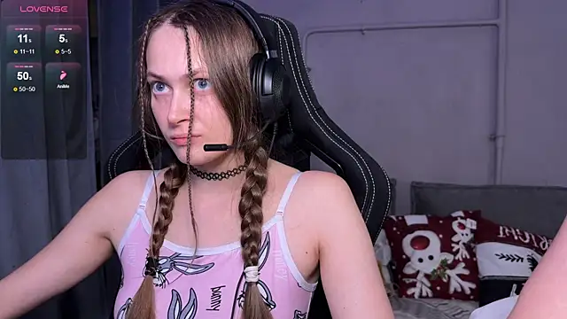 cutemilana sexwife online show from 7, 2, 2026