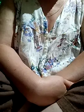 Snapshot of babyjunee12 chatting on 11, 5, 2026 babyjunee12 online show from 11, 5, 2026