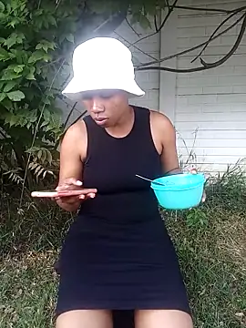 HoneyDripz 94 online show from 3, 10, 2025