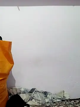 poojam93 online show from 28, 10, 2025