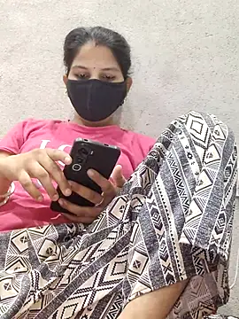 Snapshot of poojam93 chatting on 18, 6, 2026 poojam93 online show from 18, 6, 2026