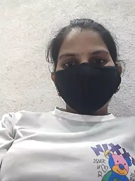 Snapshot of poojam93 chatting on 22, 6, 2026 poojam93 online show from 22, 6, 2026