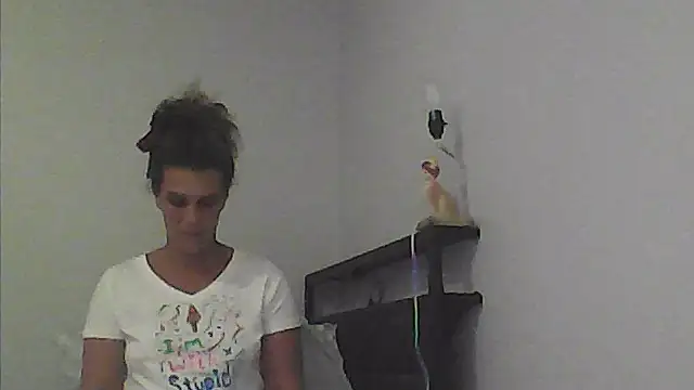 sarahkat86 online show from 10, 3, 2026