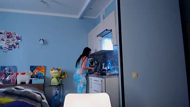 NikiWhite online show from 9, 9, 2025