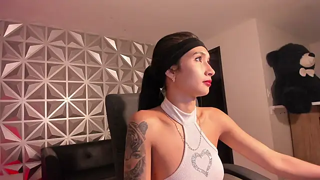 hellen tease online show from 12, 9, 2025