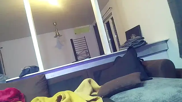 Bikerhot883hd online show from 4, 2, 2026