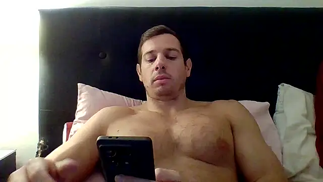 luca23millo90 online show from 9, 4, 2026