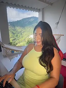 Snapshot of samanthahut1 chatting on 4, 5, 2026 samanthahut1 online show from 4, 5, 2026