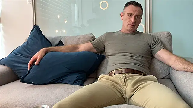 Snapshot of TheDonnyBasilisk chatting on 27, 11, 2025 TheDonnyBasilisk online show from 27, 11, 2025